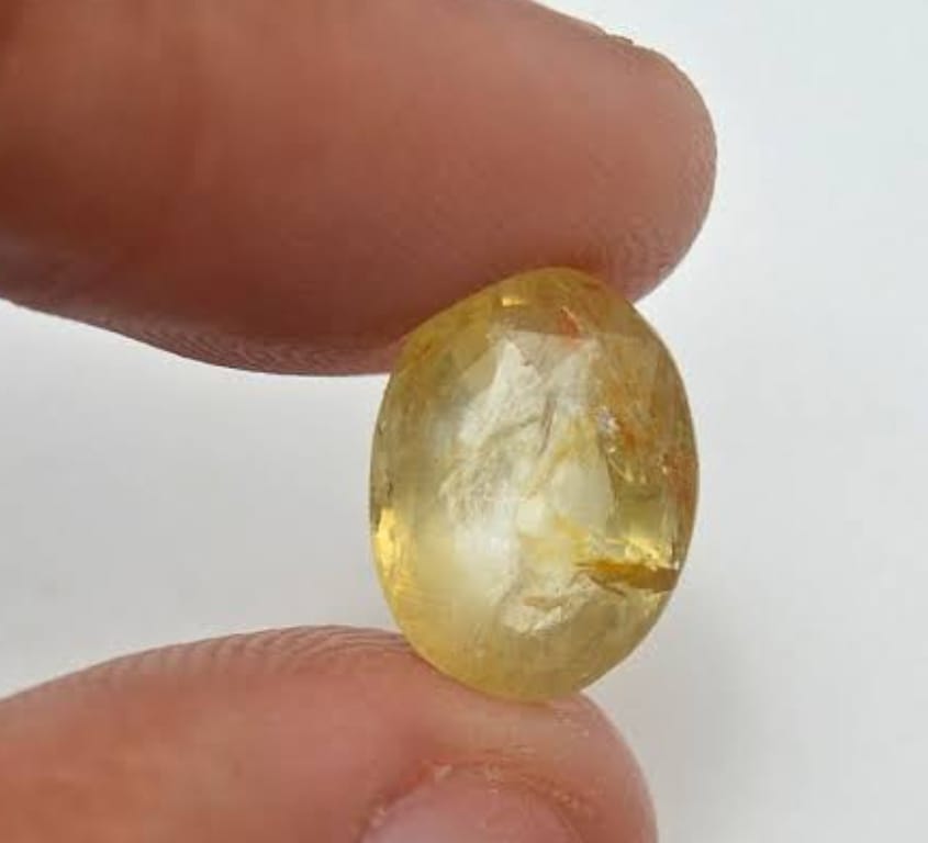 Yellow Sapphire (Pukhraj)